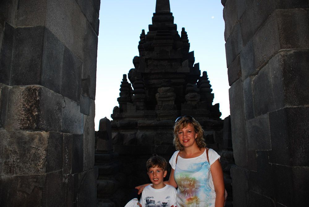 foto-nuestra-en-el-Templo-de-Prambanan