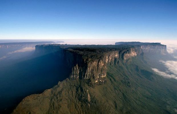 Salto-del-Angel-en-Venezuela-y-Parque-de-Canaima-que-ver-y-hacer