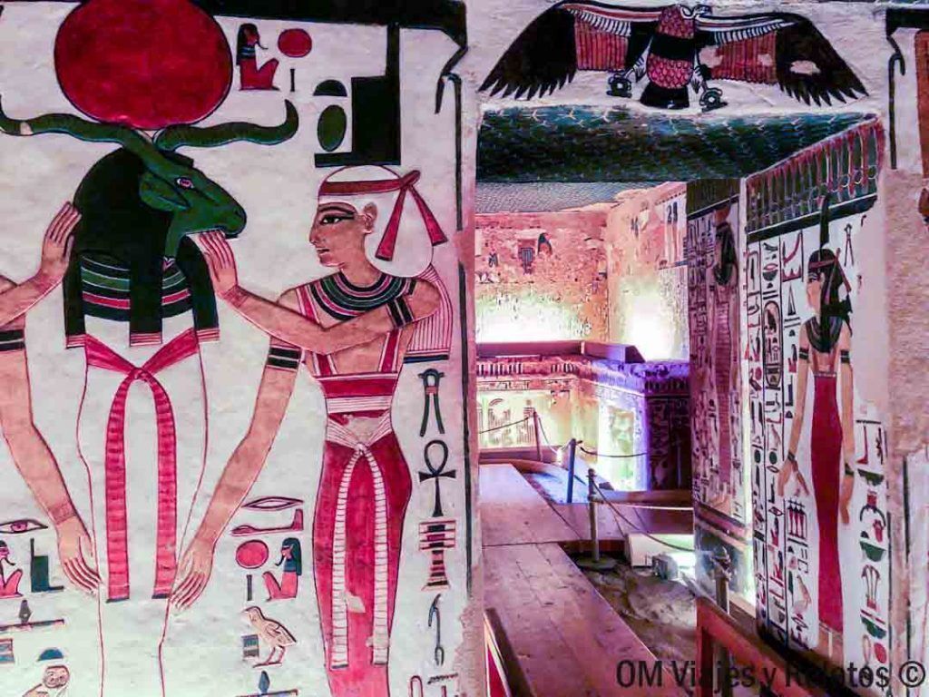 visitar-la-tumba-de-Nefertari-en-Egipto