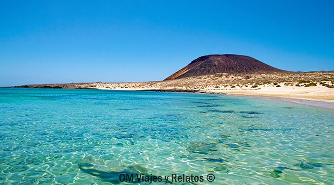 las-mejores-playas-de-Lanzarote-Canarias