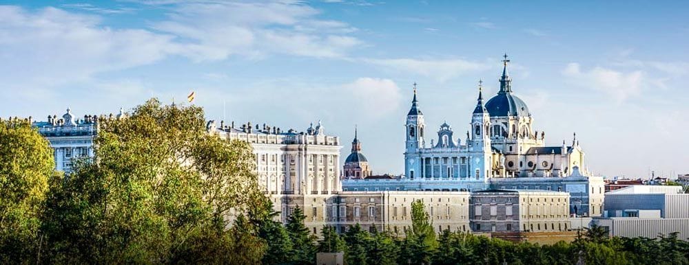 Sitios Bonitos Que Visitar En Madrid: Lugares Llenos De Arte Y Encanto